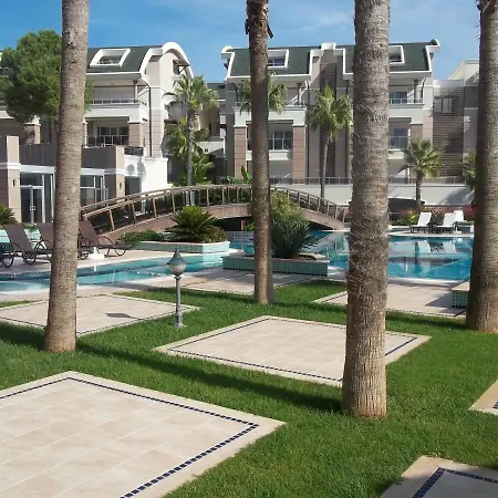 아파트 Outstanding 3 Bed Duplex In Popular Gated Community *