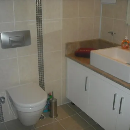 Outstanding 3 Bed Duplex In Popular Gated Community 아파트
