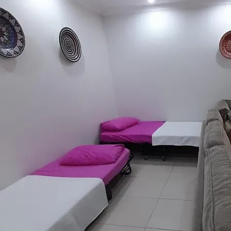 Outstanding 3 Bed Duplex In Popular Gated Community * 시데